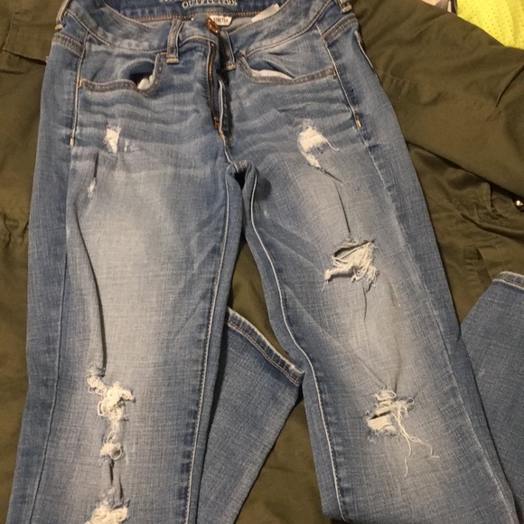 SOLD American Eagle Mid Rise Jegging Ankle - Picture 2 of 3